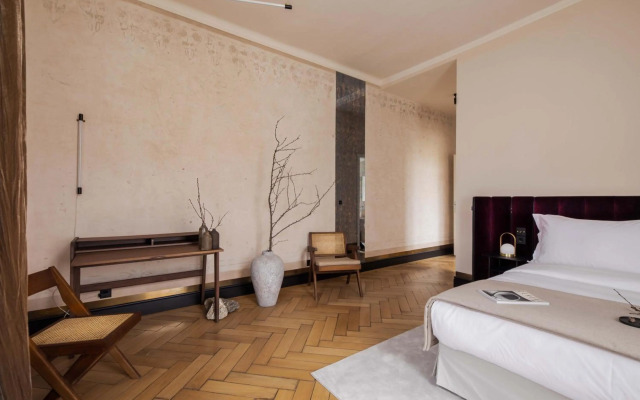 Zola Hotel - Palais de Bohème