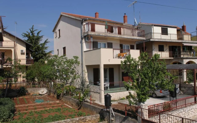 Apartments with a parking space Srima - Vodice, Vodice - 6099