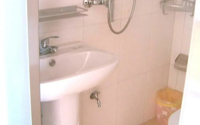 Haibian Renjia Apartment