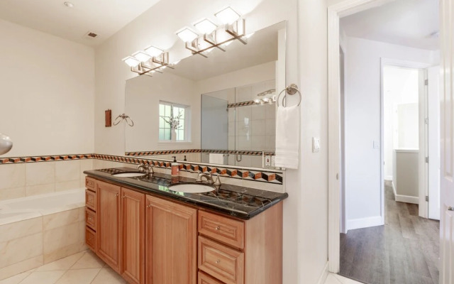 Marbella Lane Top Coastline Views, Family Friendly