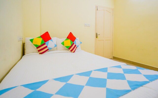 OYO 14081 Home Cozy Stay Elamakkara