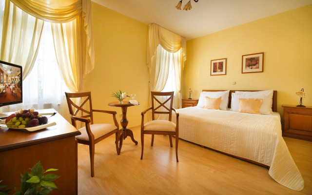 Hotel Podhrad