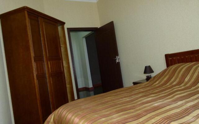 2 Bedroom Flat on Kalaubani