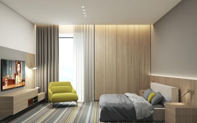 Monot Suites