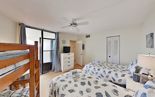 Modernized Oceanfront Beach 2 Bedroom Condo
