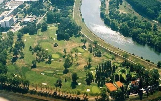 Villa Paris