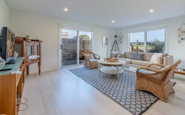 7 Graydens with views in Ventnor
