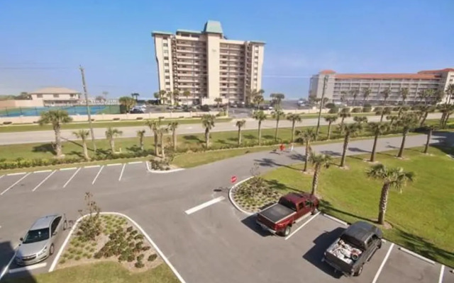 Oceanwalk 18-407 Apartment 3