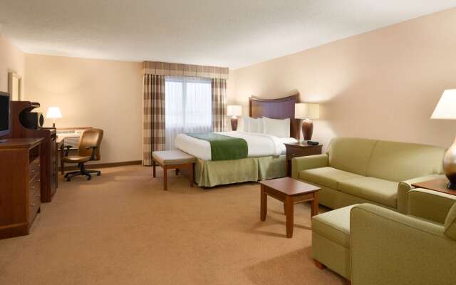 Wingate by Wyndham Lincoln Airport East I-80