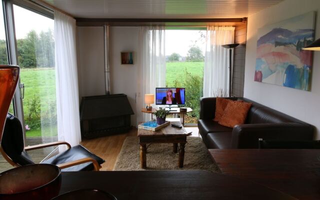 Cosily Chalet With gas Fireplace in Twente