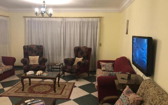 Three bedrooms apartment Degla Maadi