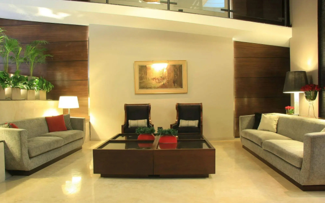 Grand King Hotel