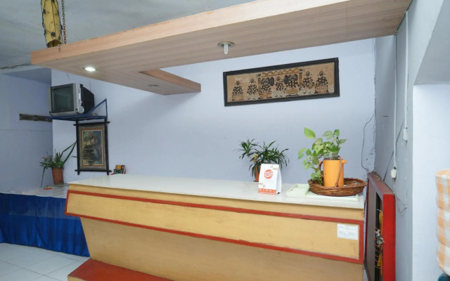 OYO 2003 Female Guest House