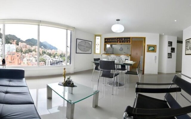 Apartment Zona Rosa 2204