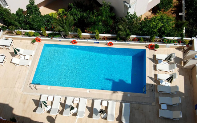 Lara Diamond Hotel