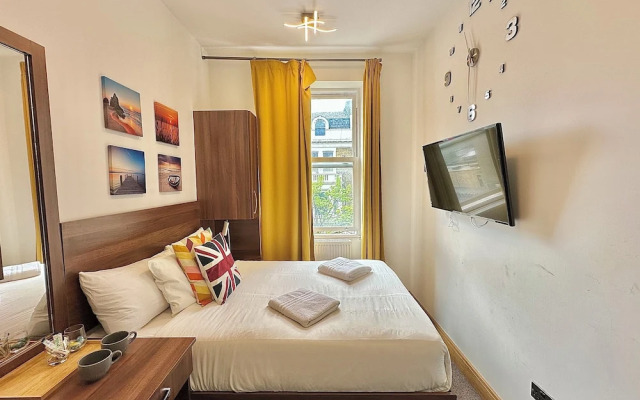205 Earls Court Rooms