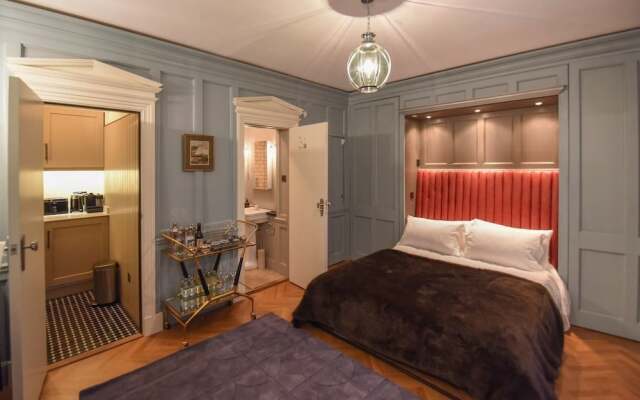 Luxury Self-contained Studio in Belgravia