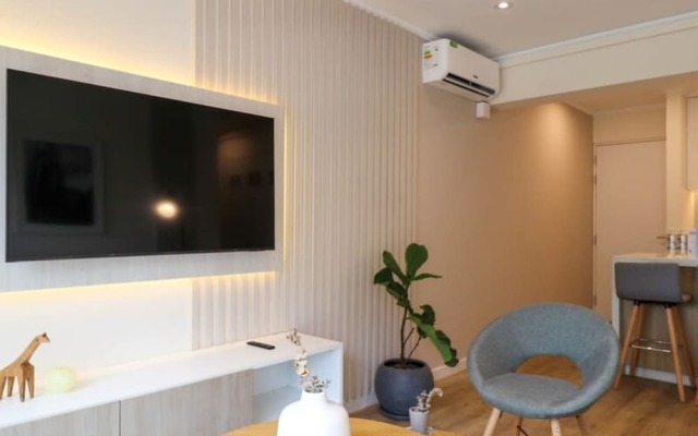 w Fantastic 2BR in the Heart of Barranco