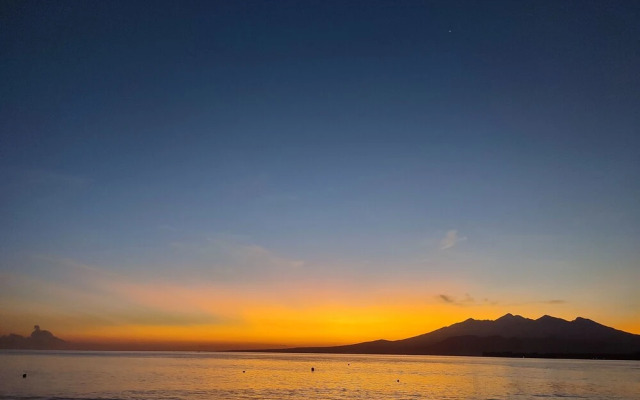 The This-Kon Gili Meno