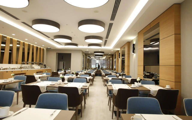 Mia City Hotel