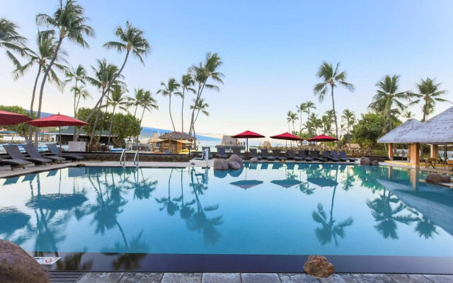 Courtyard by Marriott King Kamehameha's Kona Beach Hotel