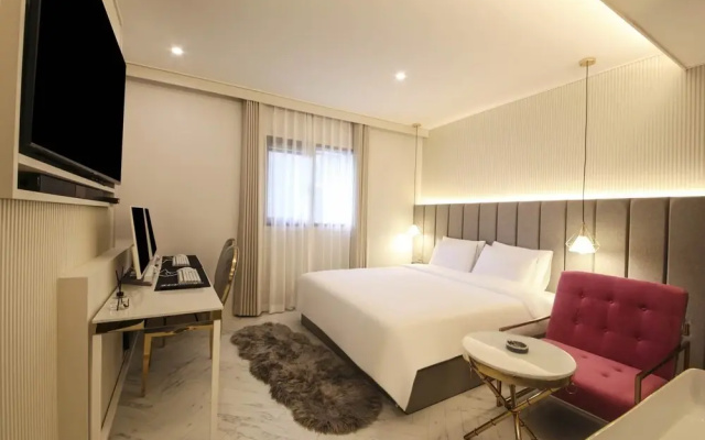 Munhyeon Signature Denbasta Hotel