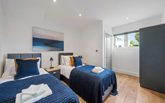 Sebright House