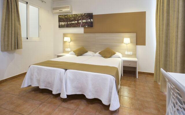 Hostal Residencia Adelino