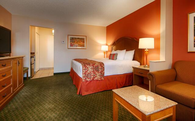 Best Western Plus A Wayfarer's Inn And Suites