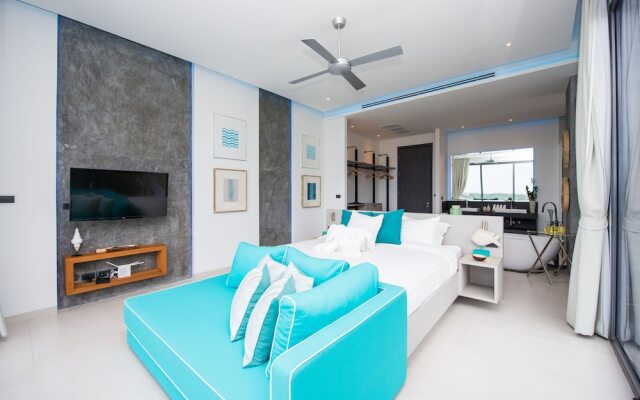 Luxury 5-Bedroom Villa With Games Room In Kata