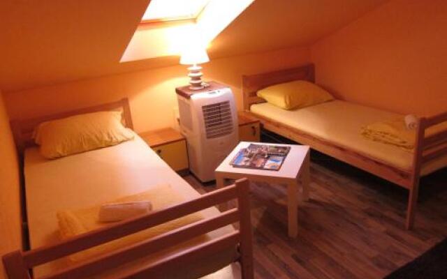 Hostel Taso's House