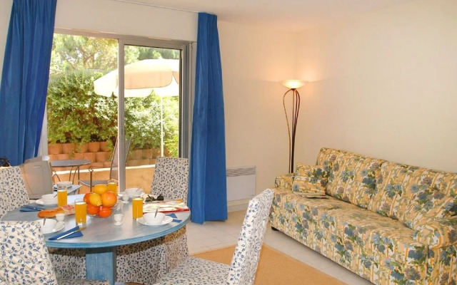 Well-kept Apartment With Dishwasher, 1 km. From the Beach