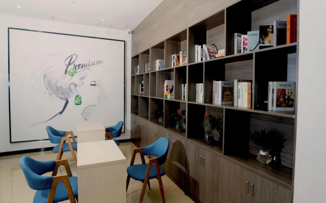 7 Days Premium Yichang Yiling