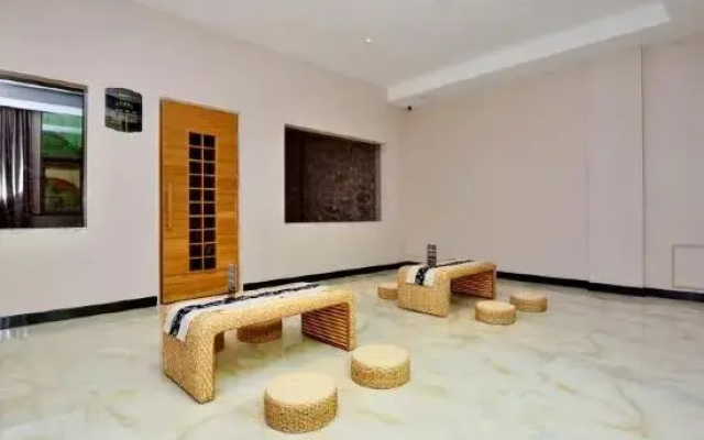 Huifeng Hotel