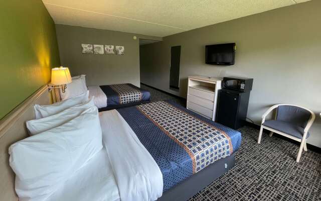 Wingate by Wyndham Lake George
