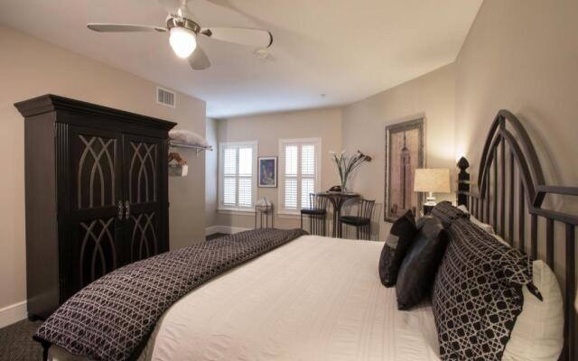 Gruene River Hotel & Retreat