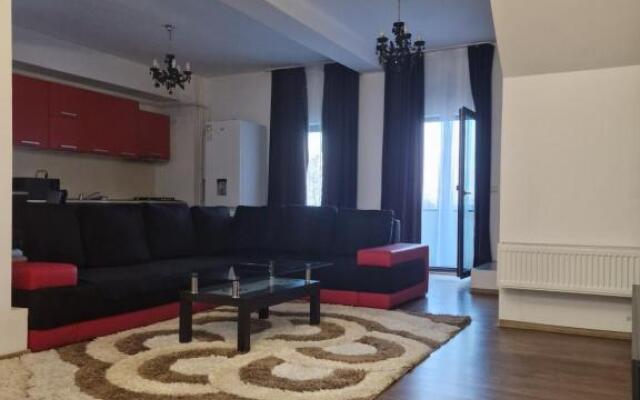 Jolie Suites