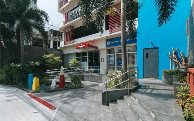 RedDoorz Plus @ Buendia Ave Makati