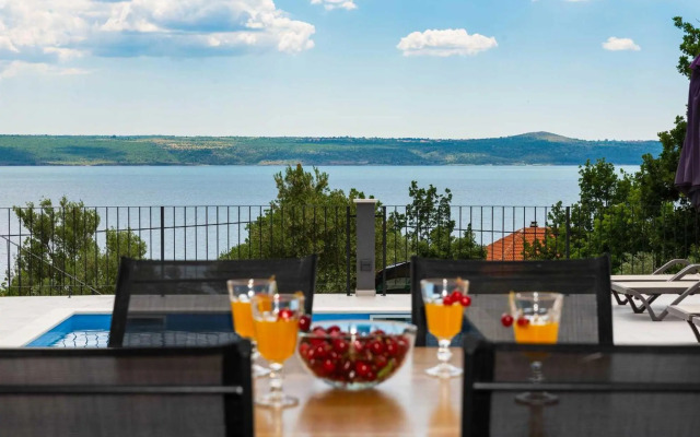 Stunning seaview Villa Katharina
