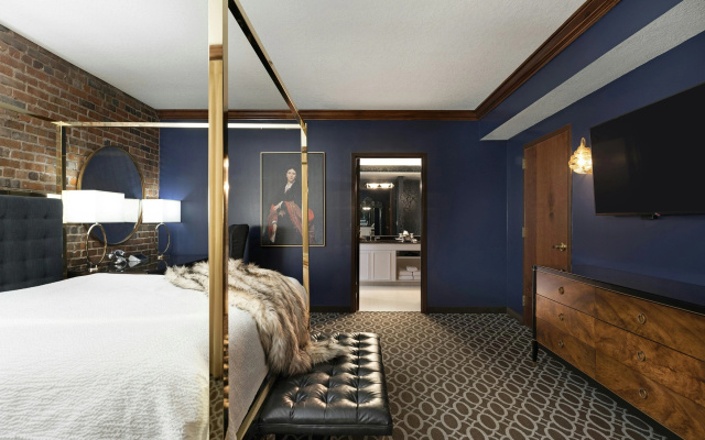 Des Lux Hotel