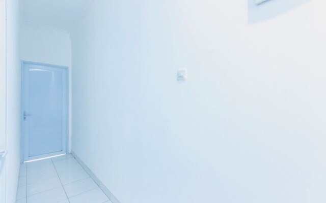 OYO 925 Grand Wijaya Bintaro