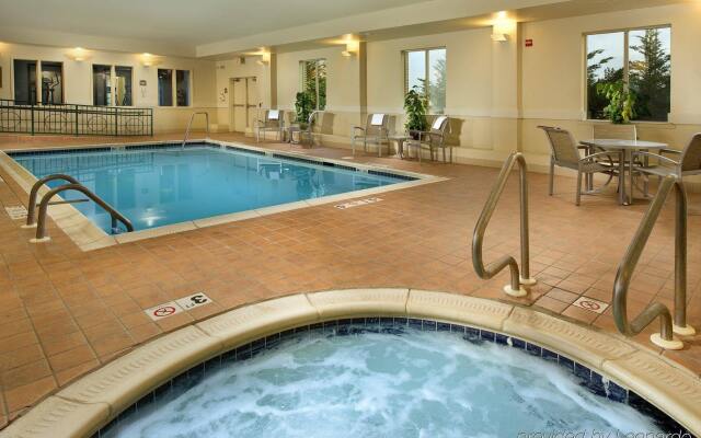 Holiday Inn Express Hotel & Suites Chambersburg, an IHG Hotel