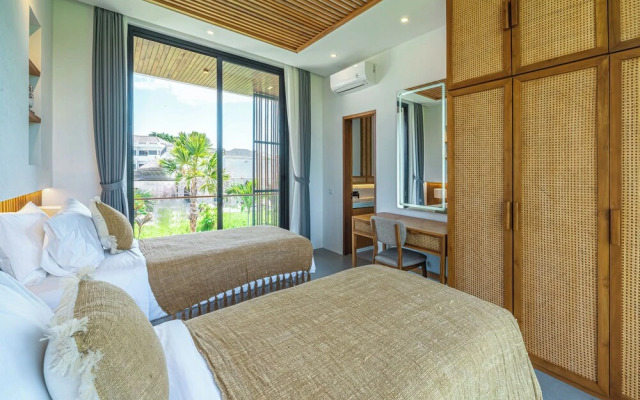 Villa Bedawang - 4BR Villa Seminyak