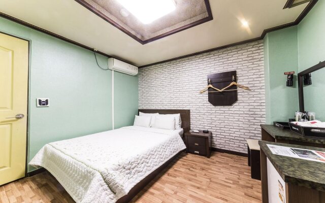 Goodstay 3D Cinema Motel
