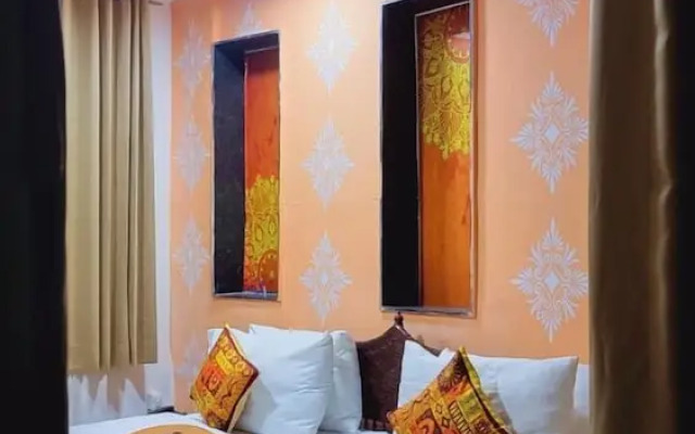Rudraksh Inn