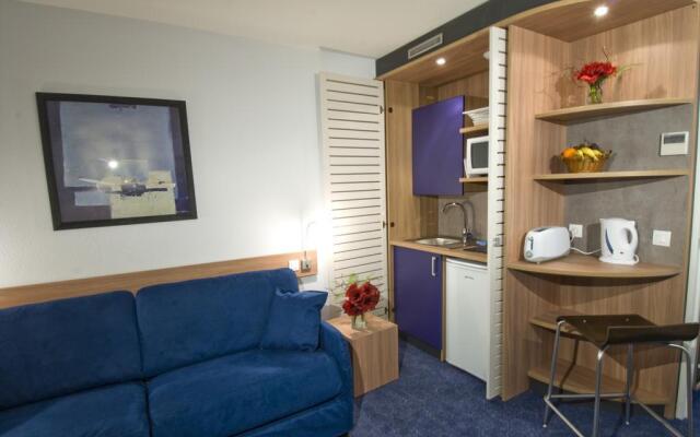 Canal suite Paris La Villette
