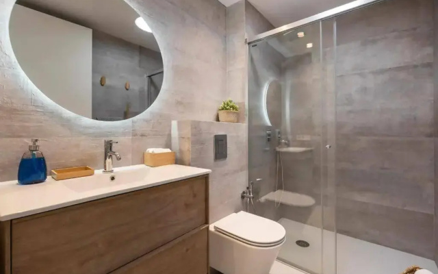 NARAMIA SAGARO VILLA - Full rental luxury house with POOL-GARDEN-BARBACUE-10 PAX