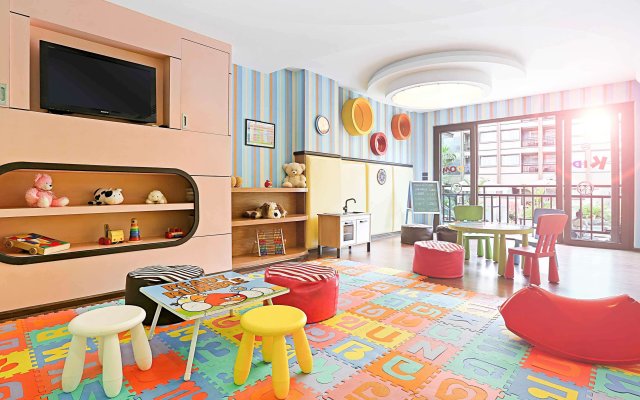 Novotel Phuket Vintage Park Resort