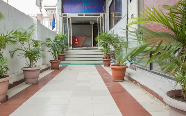 OYO 3205 Hotel New Luxury Royale
