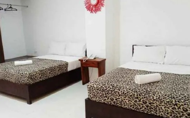 RedDoorz Plus @ San Roque Roxas City